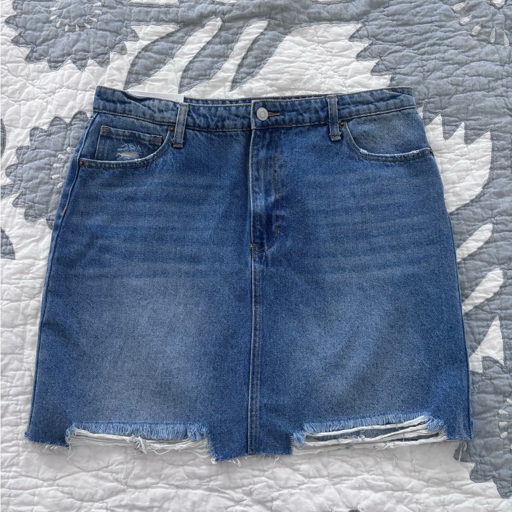 BP. Distressed Miniskirt size 33 NWOT